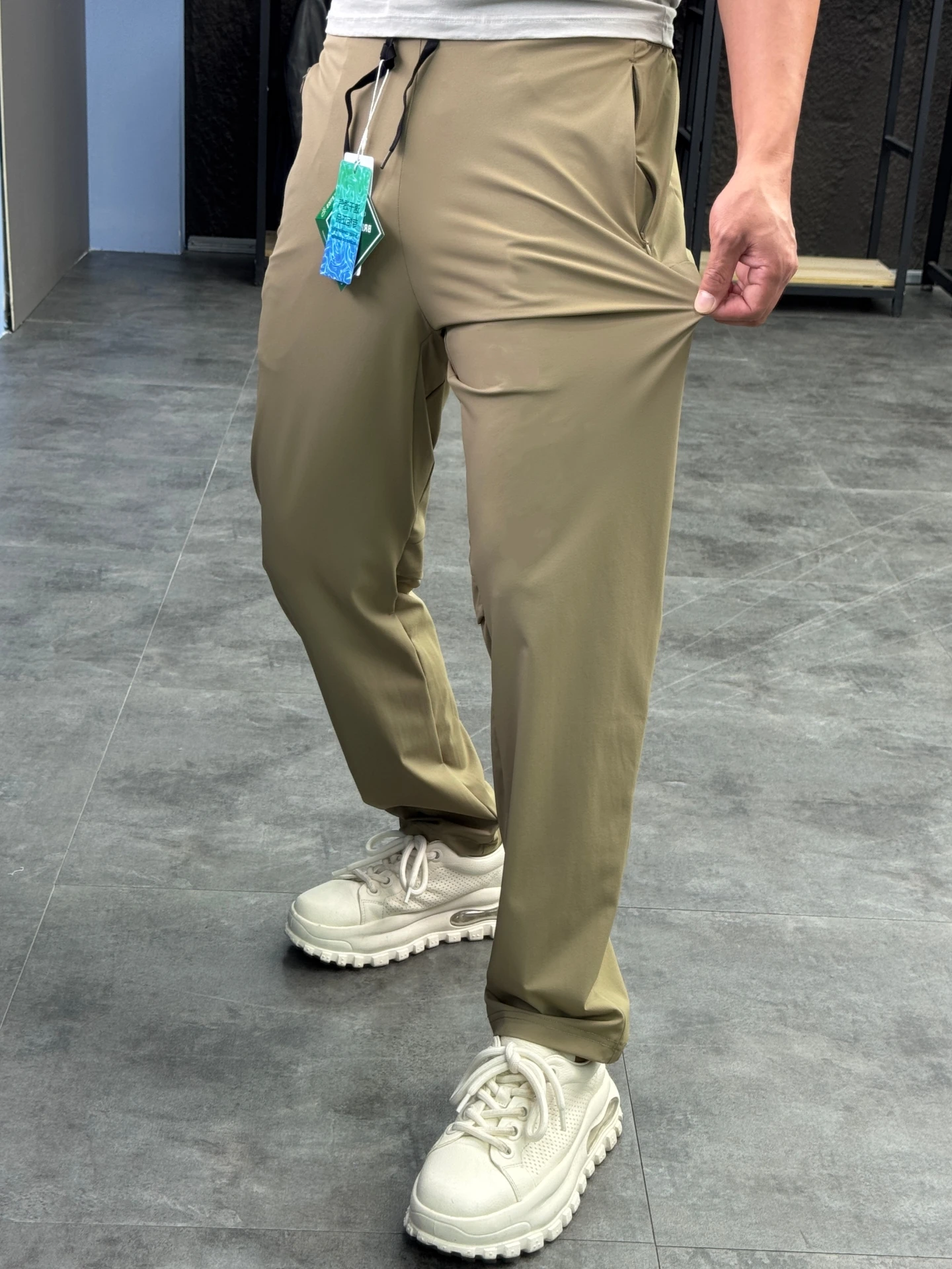 Svip Men's Casual Straight Leg Sports Pants Thin Breathable Quick Dry Cool Feeling Spring Summer Lightweight Comfortable