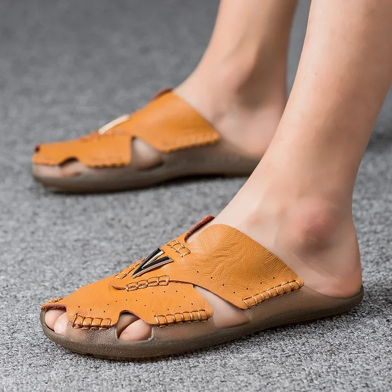 2024 جديد شبشب جلدي الرجال تأثيث المنزل أرضية داخلية الأحذية الكلاسيكية الشرائح الجلدية Sandalias Zapatos Hombre