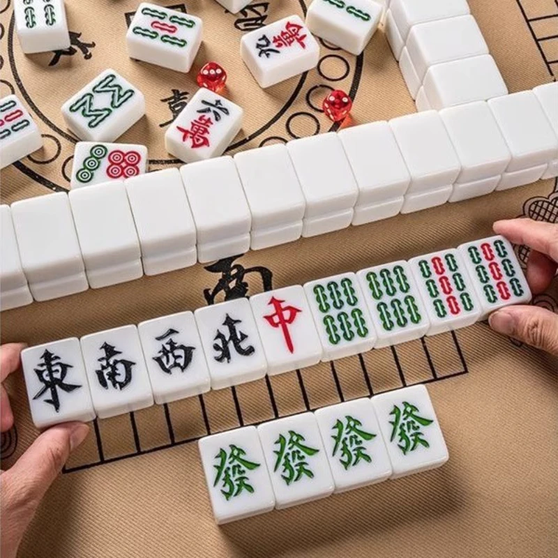 

Mahjong tiles are hand-rubbed large medium first-class hand-played mahjong