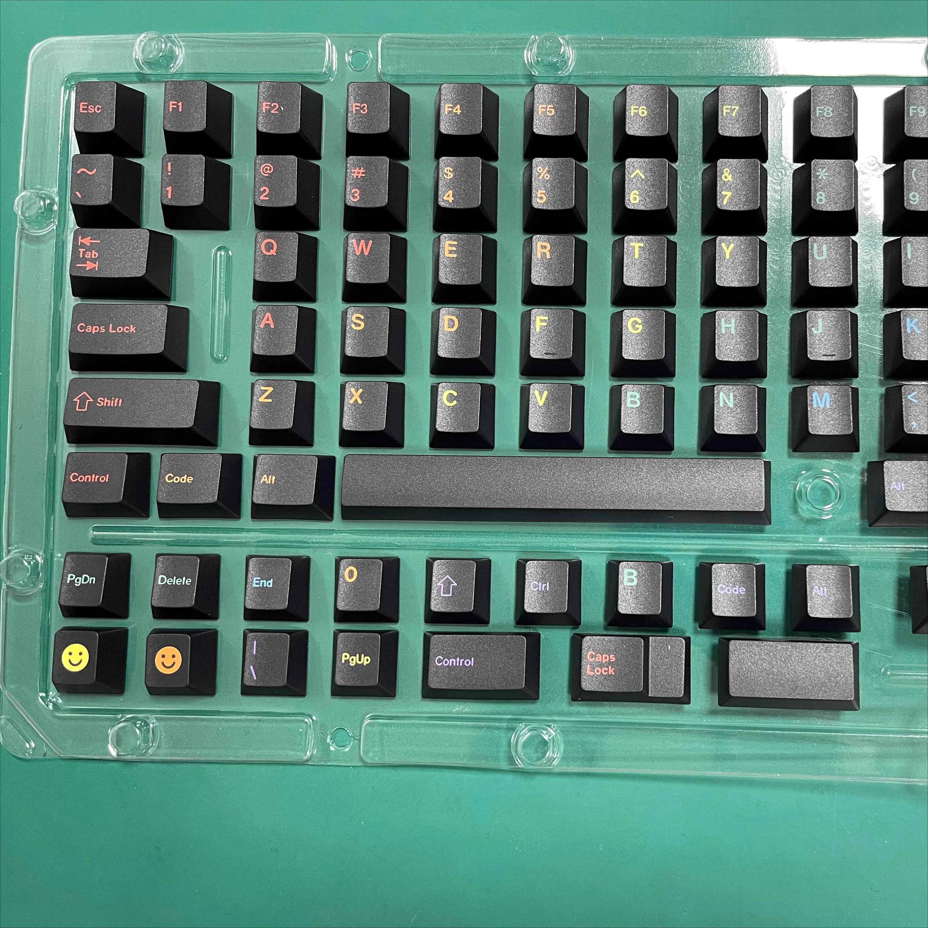 

Original keycap height PBT five-sided mechanical disc customized full set of GMK midnight rainbow