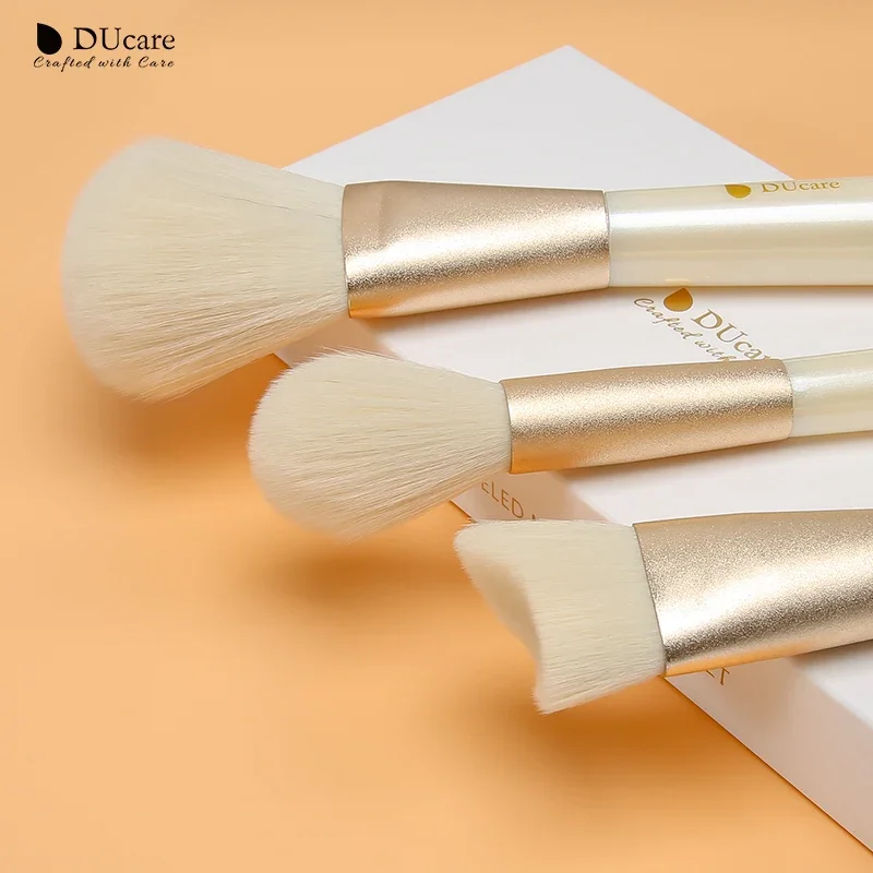 DUcare Makeup Brushes 8Pcs White Brush Bag Set Synthetic Hair Powder EyeShadow Blending Eyelash Eyebrow Make up Beauty Cosmestic