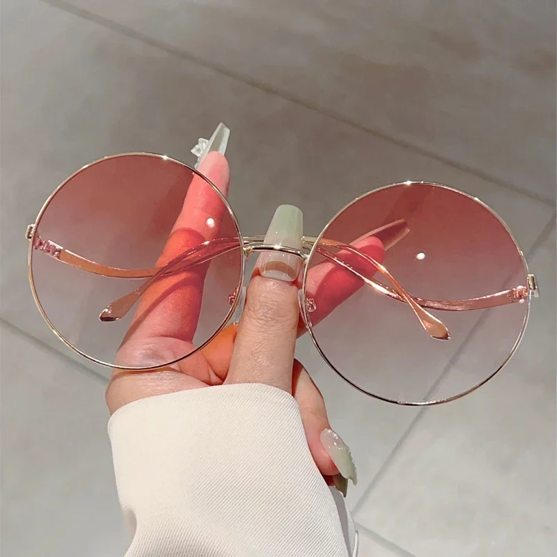 KAMMPT Oversized Ronde Zonnebril Dames 2024 Nieuwe Mode Vintage Gradient Shades Retro Trendy Luxe Stijlvol Design Zonnebril