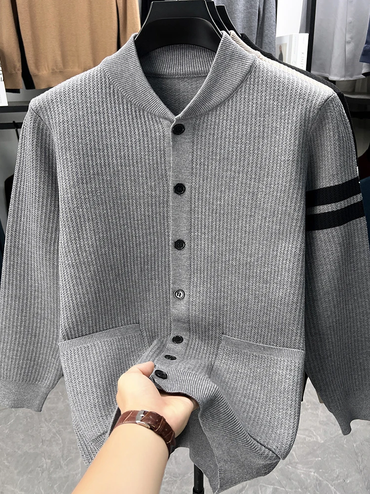

Высококачественная марка полосатый мужской свитер кардиган осенний модный простой карман уютный отдых круглый воротник вязаный пуговица куртка пальто