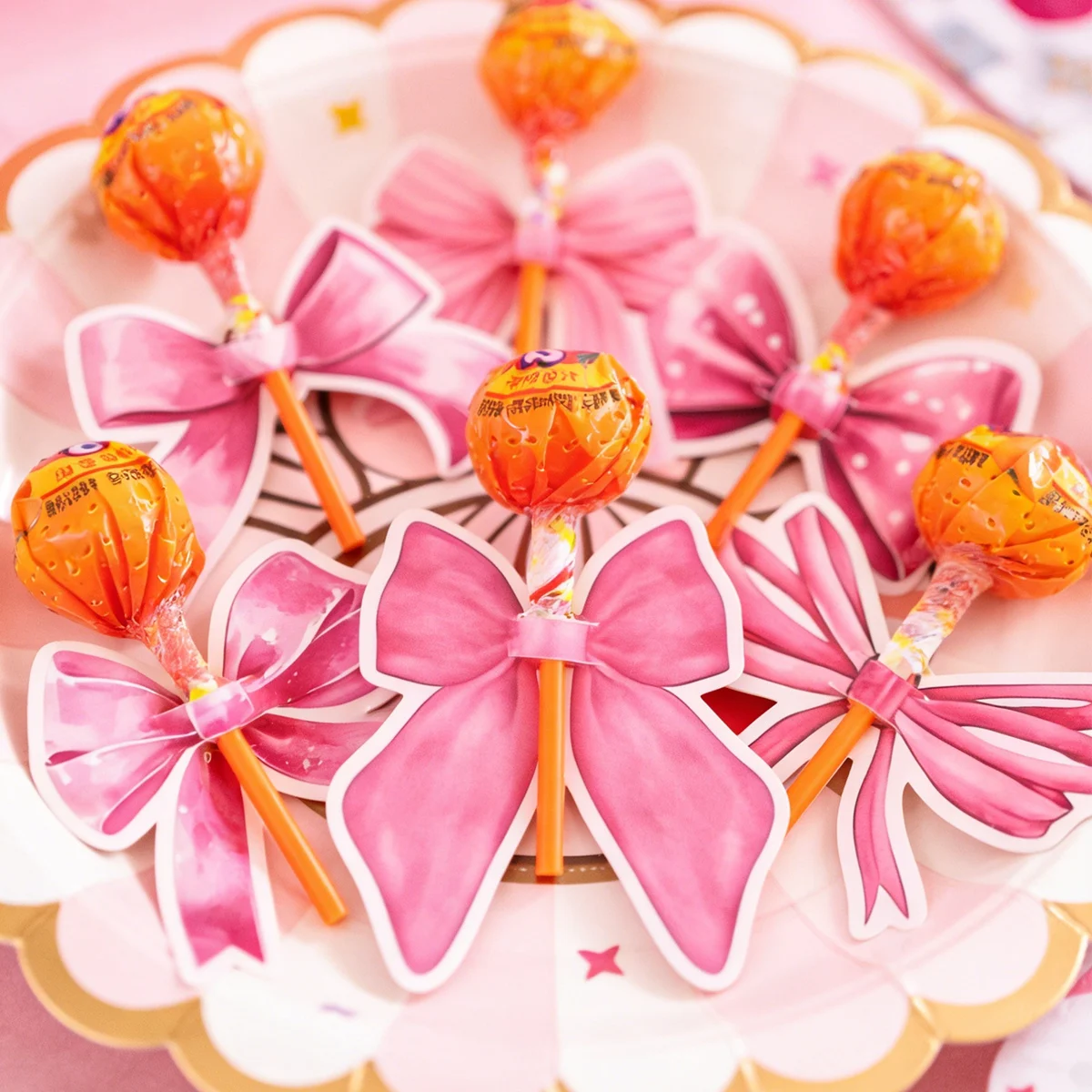 48 Stück rosa Schleifen-Papier-Lollipop-Kartenhalter, rosa Süßigkeitenverpackung für Geburtstagsfeier-Dekoration, DIY-Geschenk für Feiertage – Detail 5
