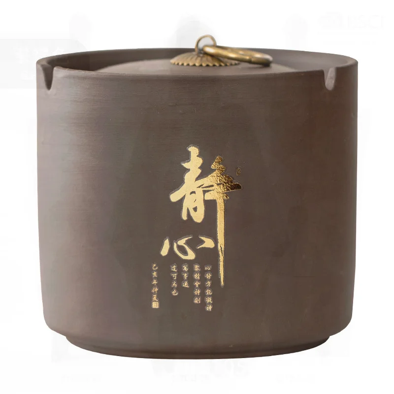 

Retro Large Capacity Ashtray with Lid Windproof Purple Clay Multifunctional for Office Home Living Room Bedroom