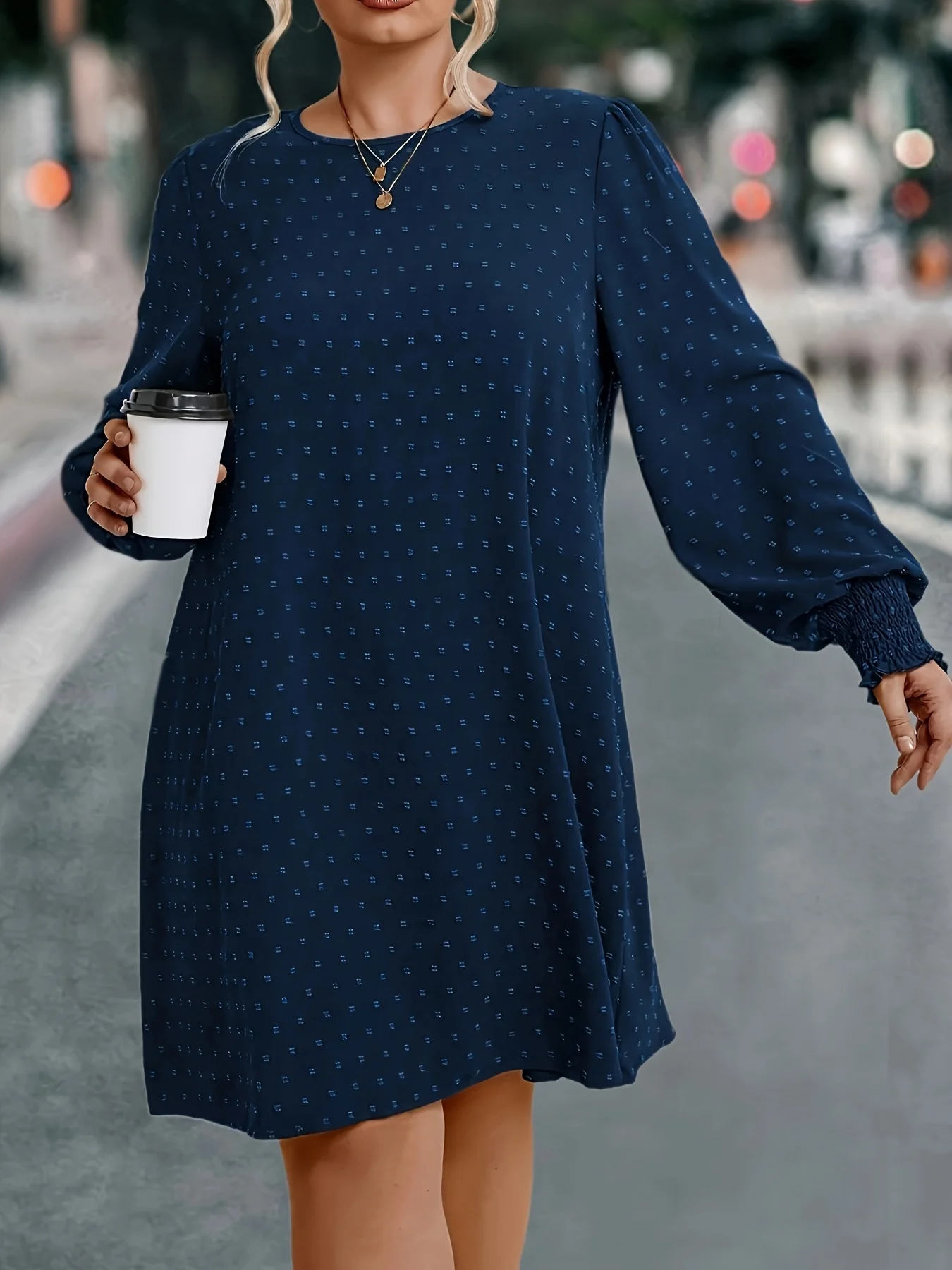 

Плюс размер 1XL-5XL женское модное платье с расклешенными рукавами в горошек женское повседневное и удобное платье с длинными рукавами и круглым вырезом