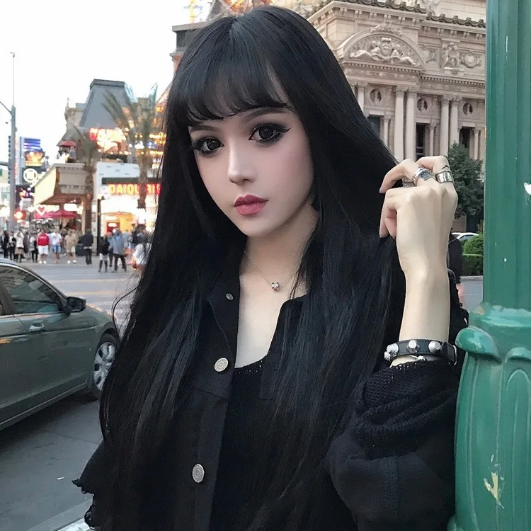 Black long straight hair synthetic wig for Halloween cosplay wig for role-playing daily wear, high-temperature wire wig cap