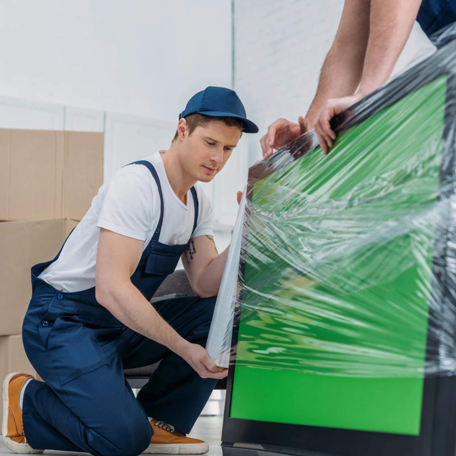 

2 Rolls Disposable Furniture Cover Protector Plastic Dust-proof Drop Sheet PE Material Waterproof Easy Use Save Time Suitable