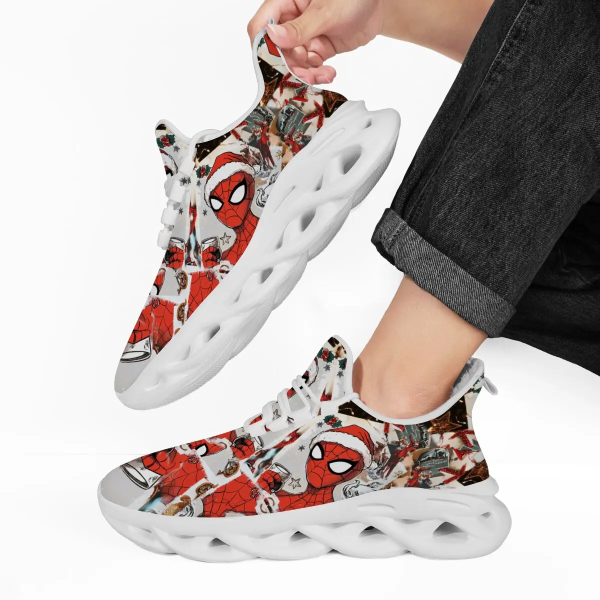 

New Children Sneakers Men Spiderman Christmas Pattern Fleece Lined Casual Sneakers White Sole Kids Casual Sports Sneakers