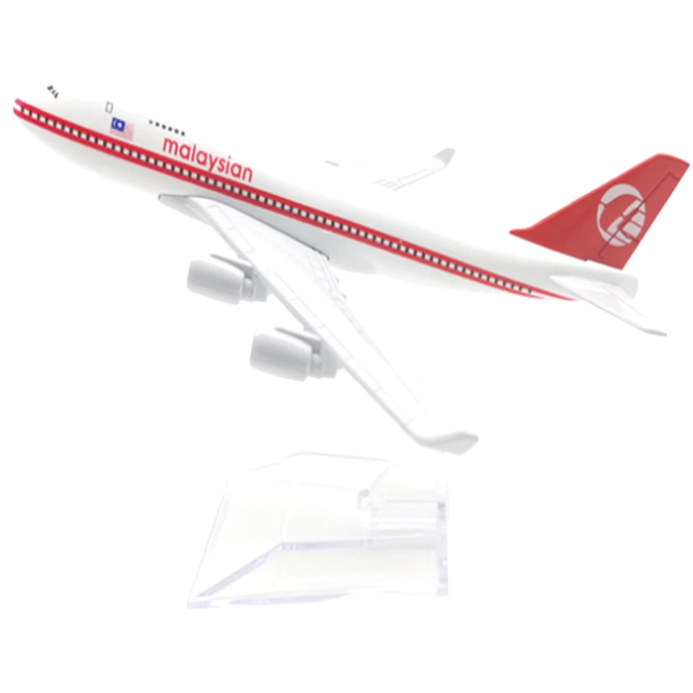 

Модель украшения самолета игрушечная модель 16 см Malaysia Airlines сплав B747 твердая оптовая продажа детская подарочная коллекция