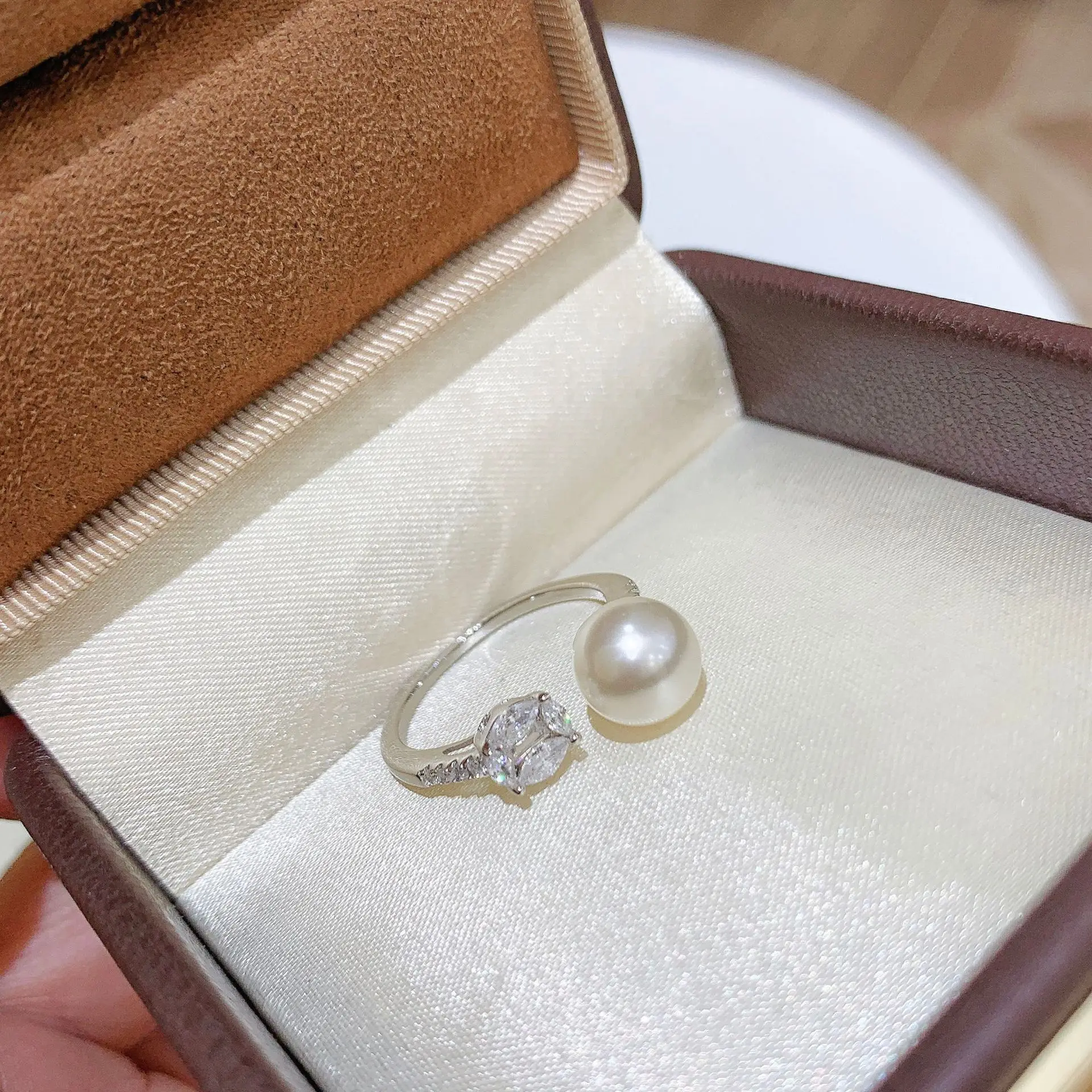 

Кольцо из 100% стерлингового серебра 925 пробы с овальным жемчугом и цирконием AAA для женщин, ювелирные изделия, регулируемое отверстие