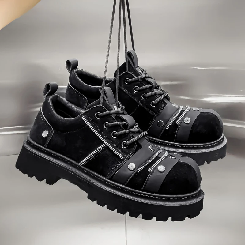 

Designer Derby Shoes Men Zipper Trendy Platform Sneakers Rivet Tooling Leather Causal Shoes Men Autumn Business Oxford Shoes