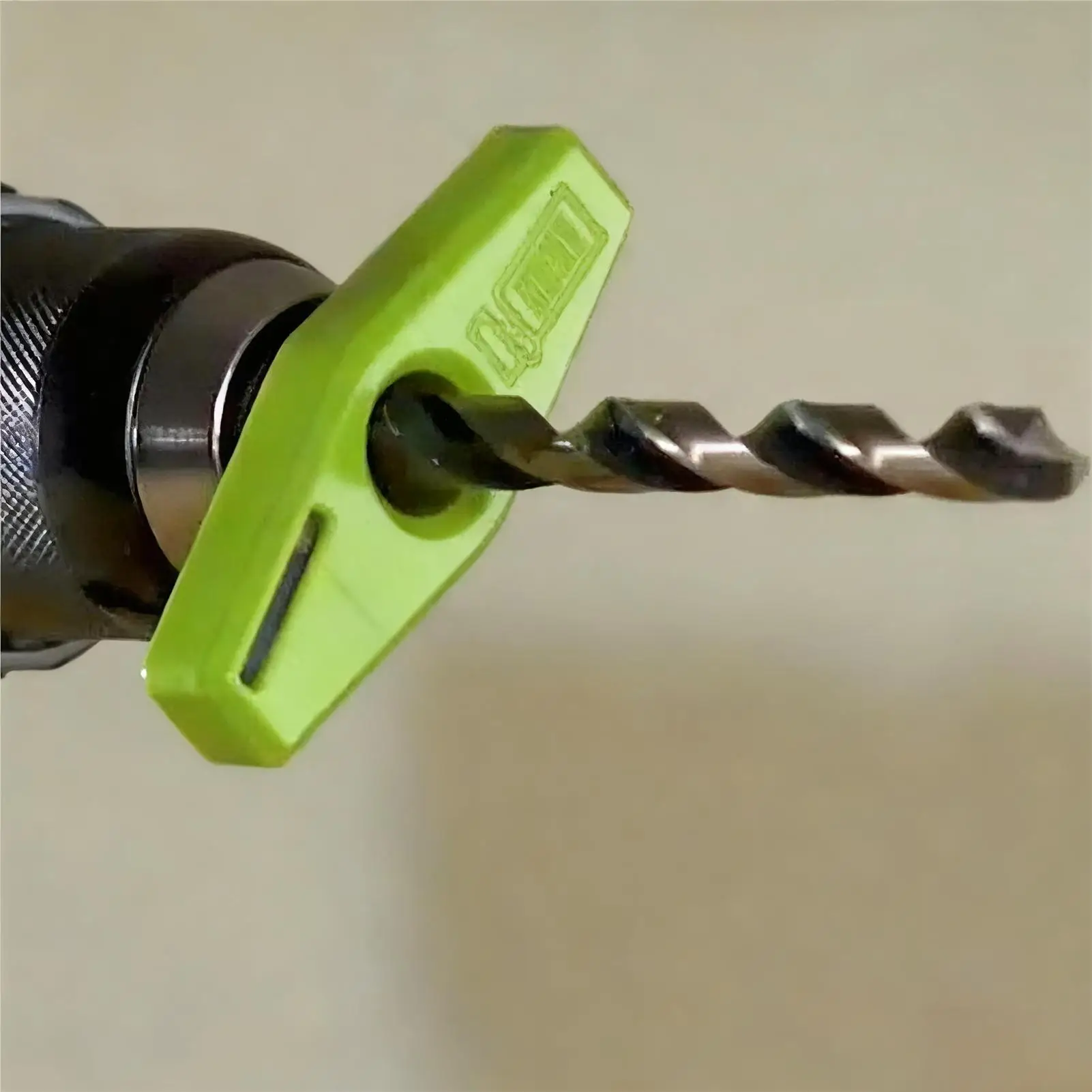 

Portable Drill Hole Positioning Tool No Blocking Viewing Drill Bit Hole Precise Hole Alignment Gauge For Home Furniture Assembly