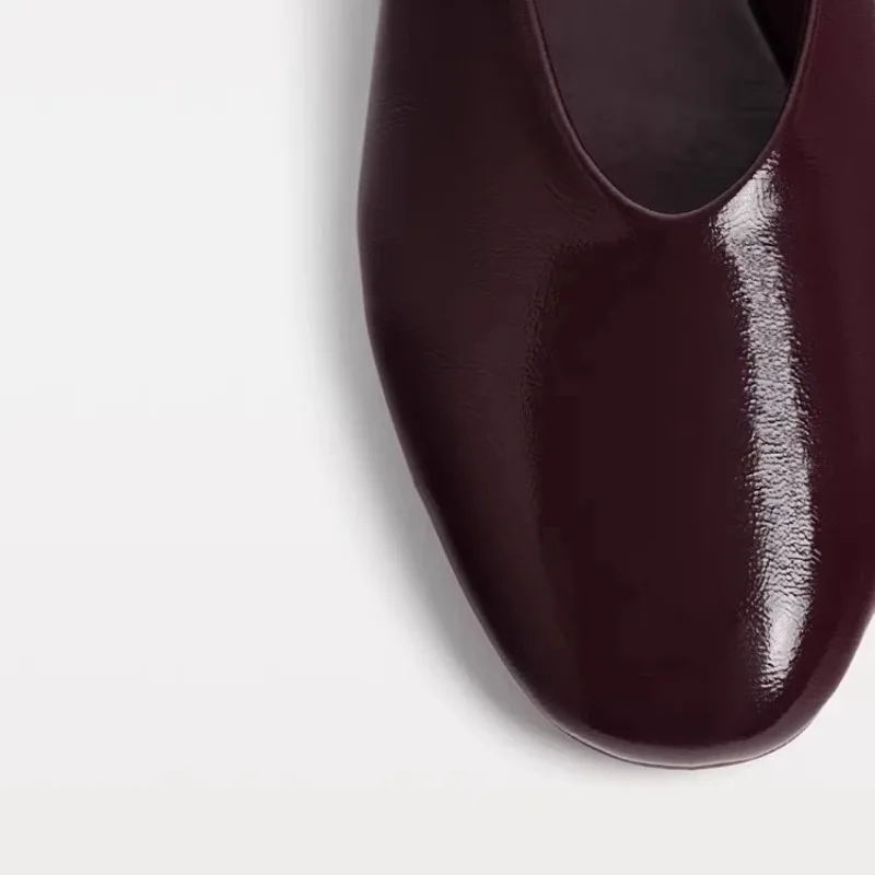 Zapatos planos Mary Jane de cuero PU para mujer |   Zapatos casuales poco profundos con correa de hebilla roja |   Mocasines elegantes retro primavera otoño streetwear