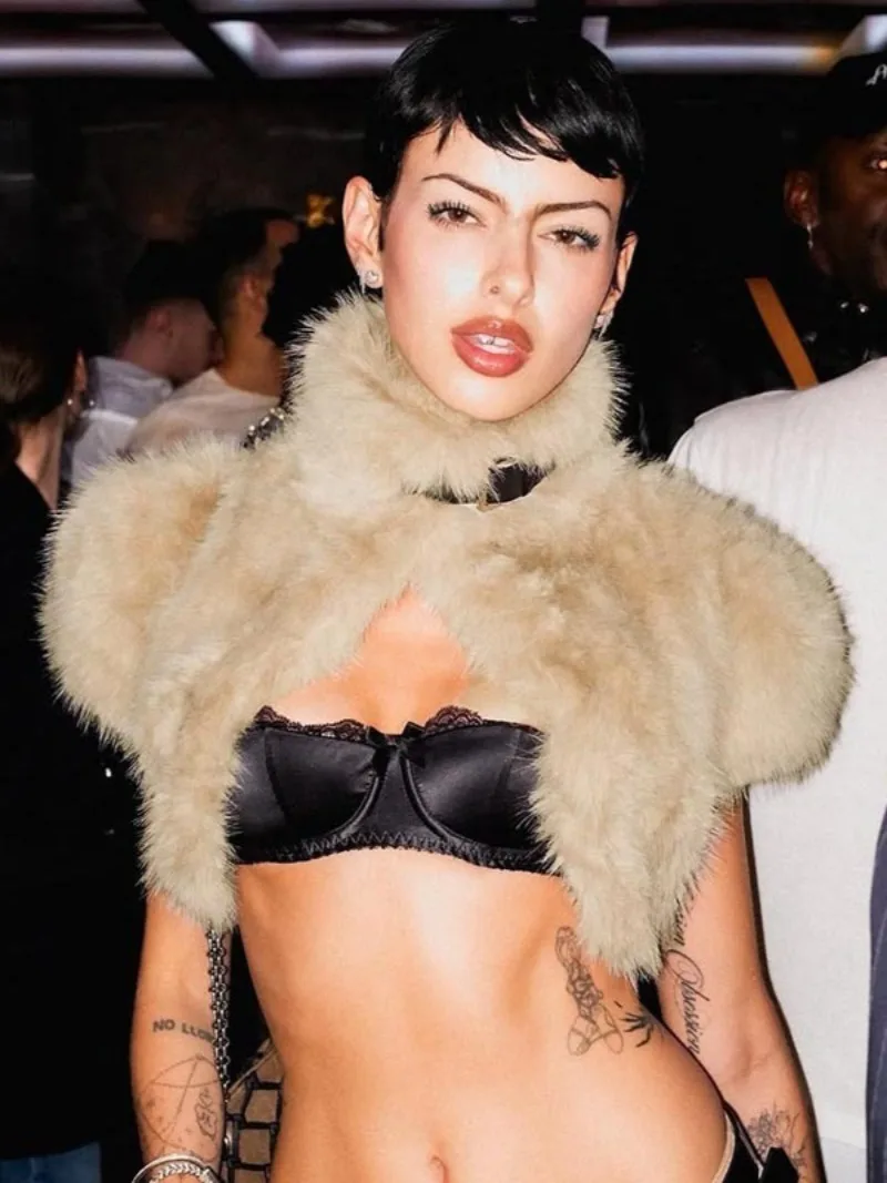 FDYOUI 여성 2025 가을 겨울 인조 모피 케이프 패션 섹시 밴디지 솔리드 판초 아우터웨어 여성 크롭 탑 코트 클럽웨어