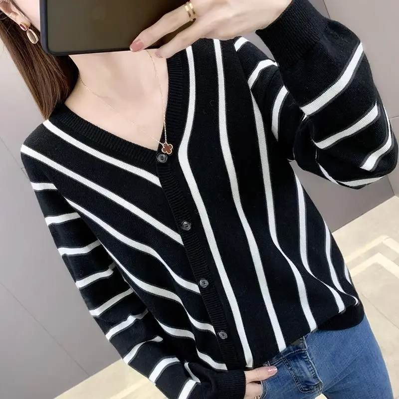 

Autumn New Korean Tops Loose Commute Blouse Casual Fashion V-Neck Button Asymmetrical Striped Knitted Shirt Female Clothing 2025