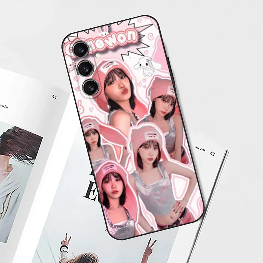 Singer K-Kim Chaewon  Phone Case For Samsung Galaxy A13,21s,22,31,32,52,53,71,80,91 Black Soft Cover