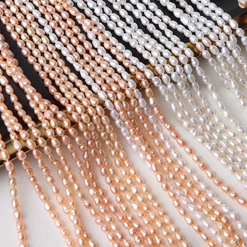 3.5-4mm straight holes, irregular two-sided polished pearls, a strand approximately 35cm long.