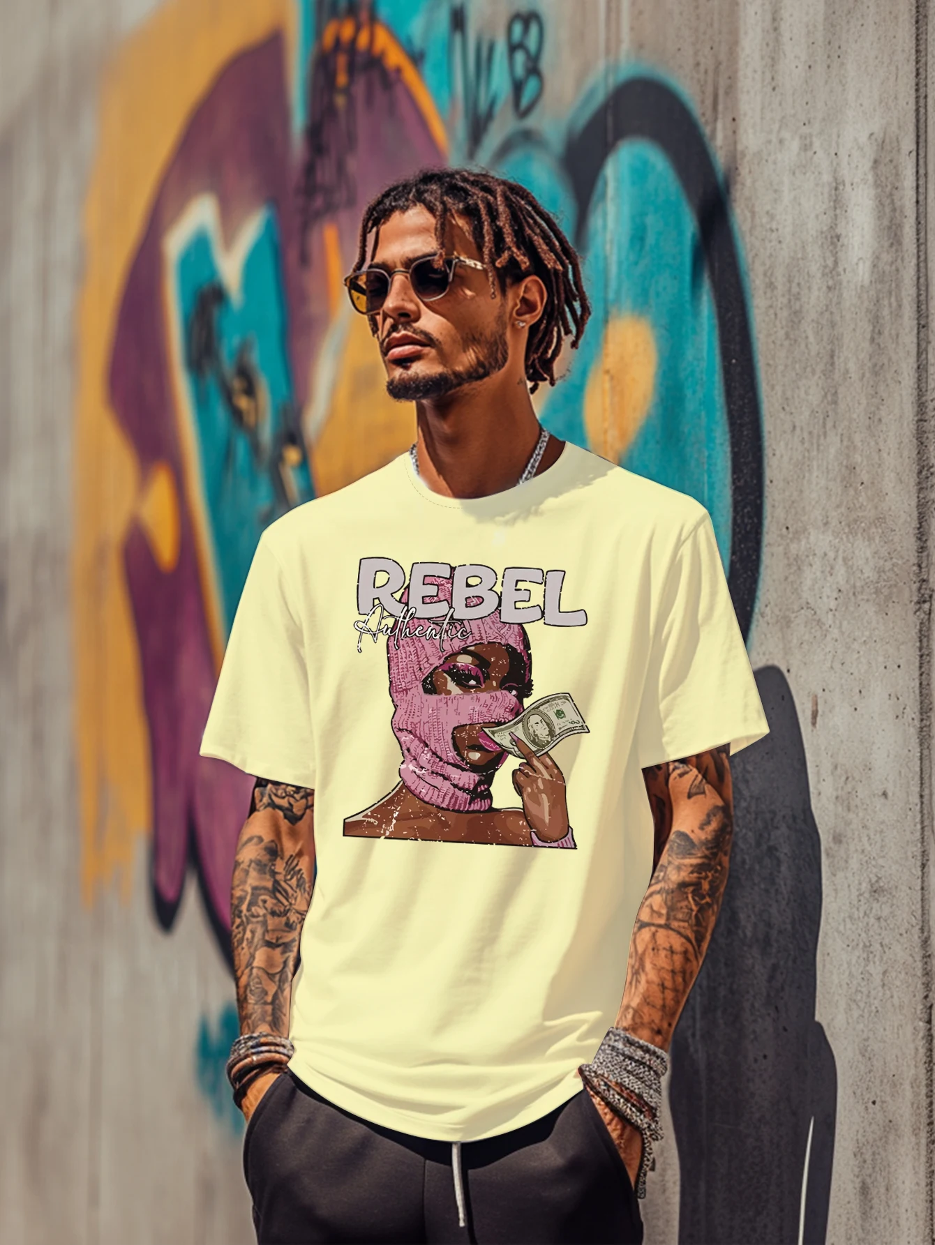 

Summer men's T-shirt with a printed American girl pattern on the front comfortable and casual with a round neck and loose shor