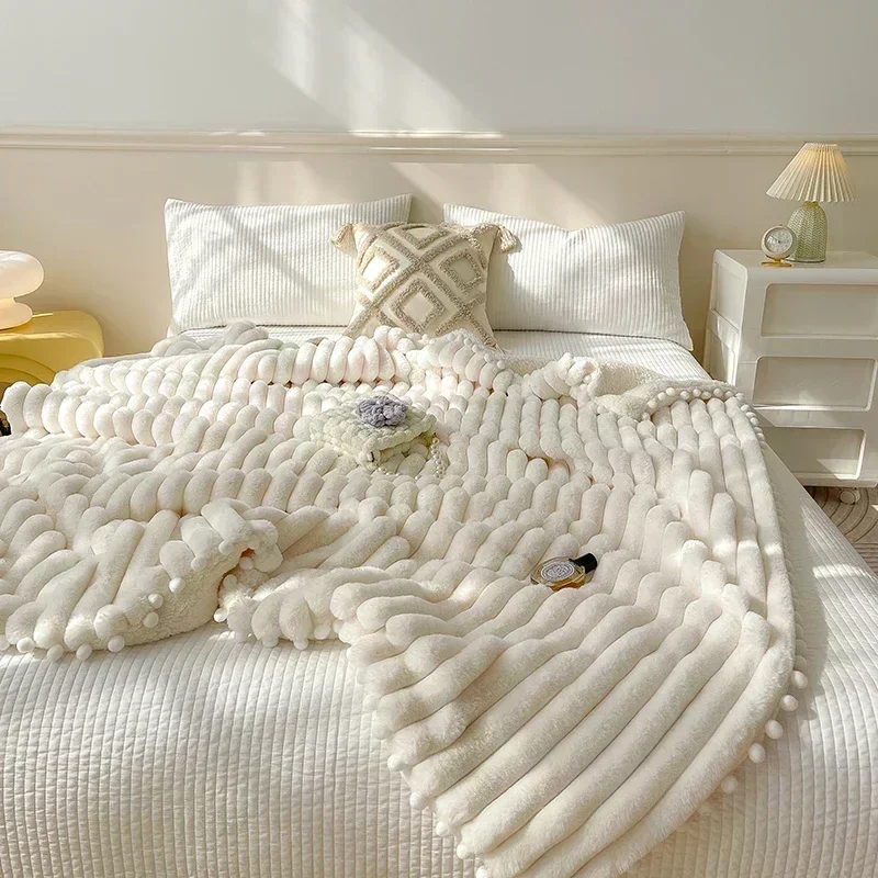 Tuscan Faux Rabbit Fur Spring Warm Blanket Luxury B Side Faux Lamb's Wool Weighted Blanket Soft Cozy Warmth Sofa Blankets Autumn