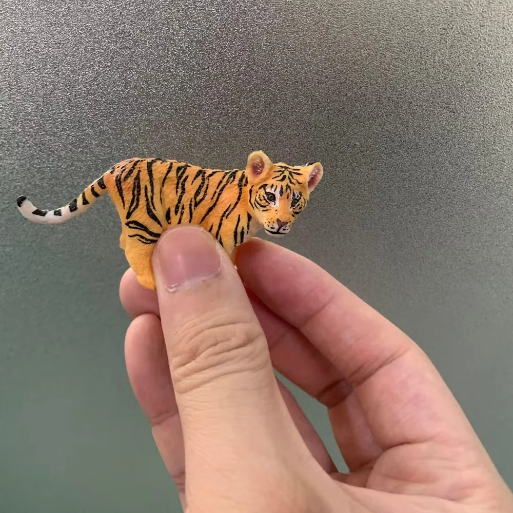 Tigre Cub debout de simulation pour enfants, modèle animal quelque part, mini figurines, poupées d'action, jouets d'Auckland, cadeau de décoration de gâteau