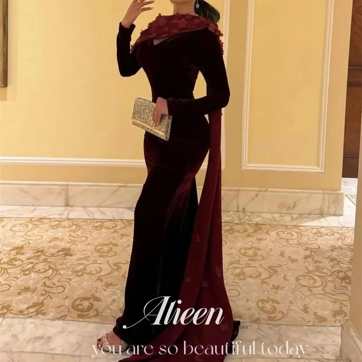 

Aileen Customized Chic Evening Dresses for Special Occasions Velvet Luxury Evening Dresses High Quality Claret Wedding Dress