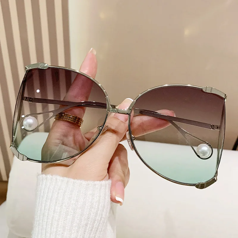 Gafas de sol de Metal de gran tamaño para mujer, gafas de sol de marca de lujo de diseñador, elegantes gafas de sol rosas, gafas de sol Vintage con marco grande y perlas UV400