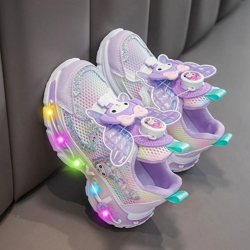 

Girls' Kuromi Light-Up Mesh Dad Sneakers 2026 Summer New, Button Spin LED Flashing Casual Shoes for Kids Breathable Wear