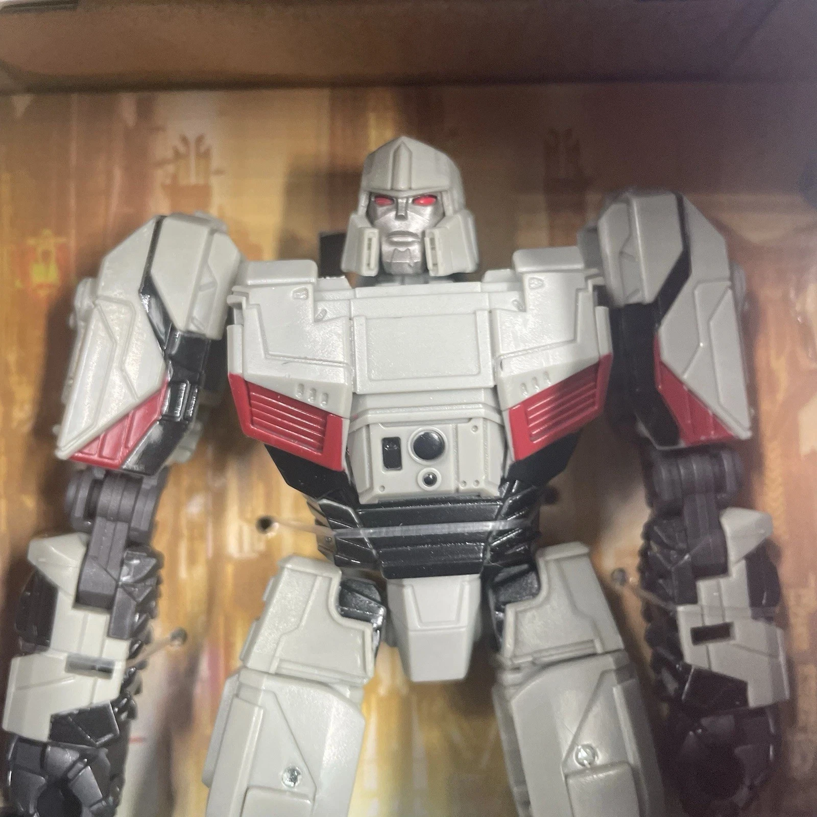 Hasbro Transformers Toys Studio Series Deluxe One 114 Megatron, 4,5-Zoll-Konvertierungs-Actionfigur, 8+ F9849