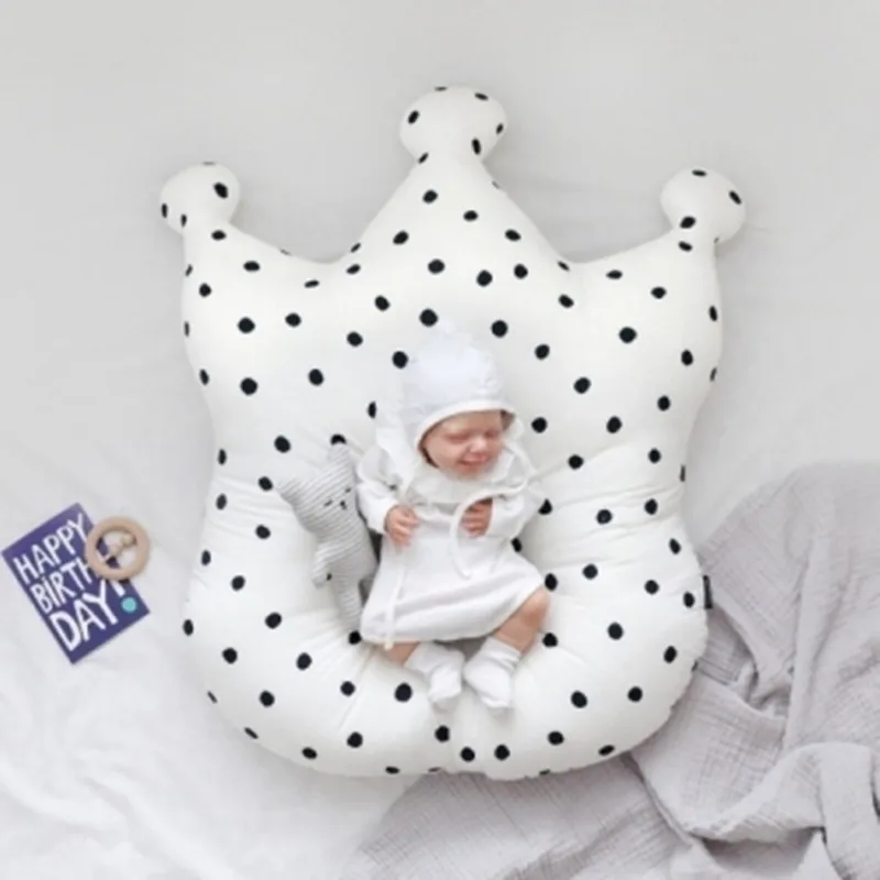 Newborn Nest Travel Lounger Pillow Infant Comfort Nest Bed Crown Baby Lounger for Crib Bassinet