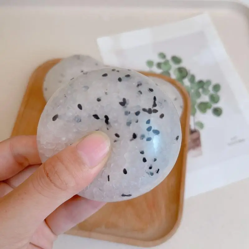 NOUVEAU Jouet anti-stress souple en forme de boule de riz, à remontée lente, Onigiri, jouet sensoriel à presser, décompression pour la maison, le bureau, les voyages, cadeau