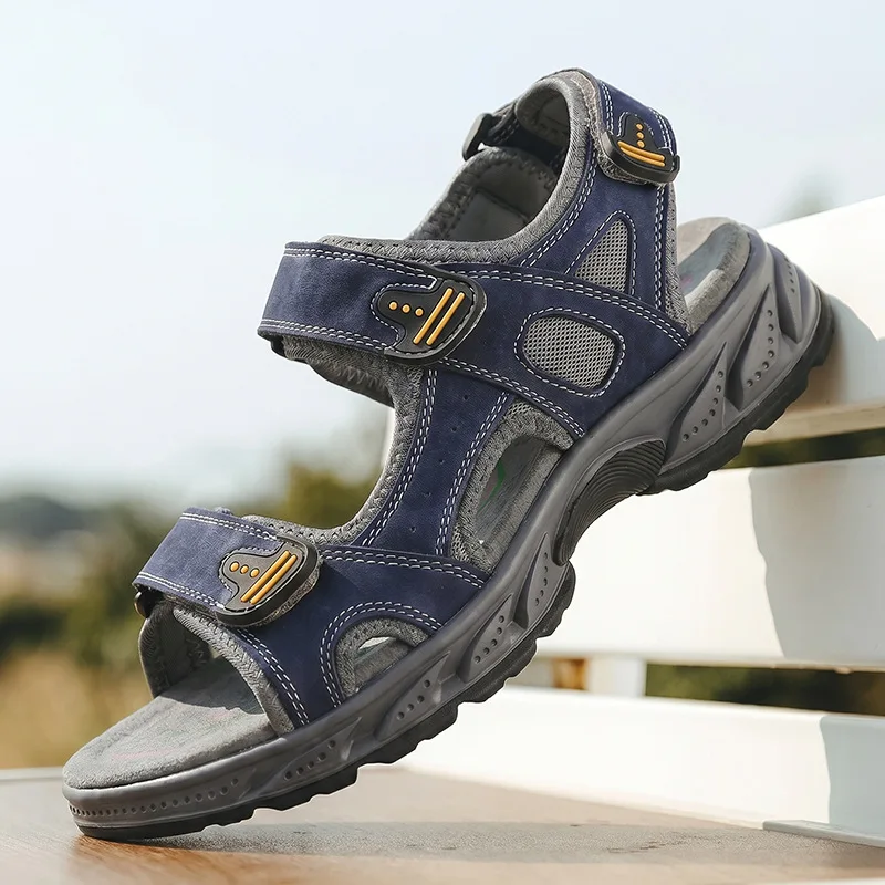Summer open-toed first-layer cowhide men's and women's beach shoes soft-soled fashion large-size outdoor leisure sports sandals