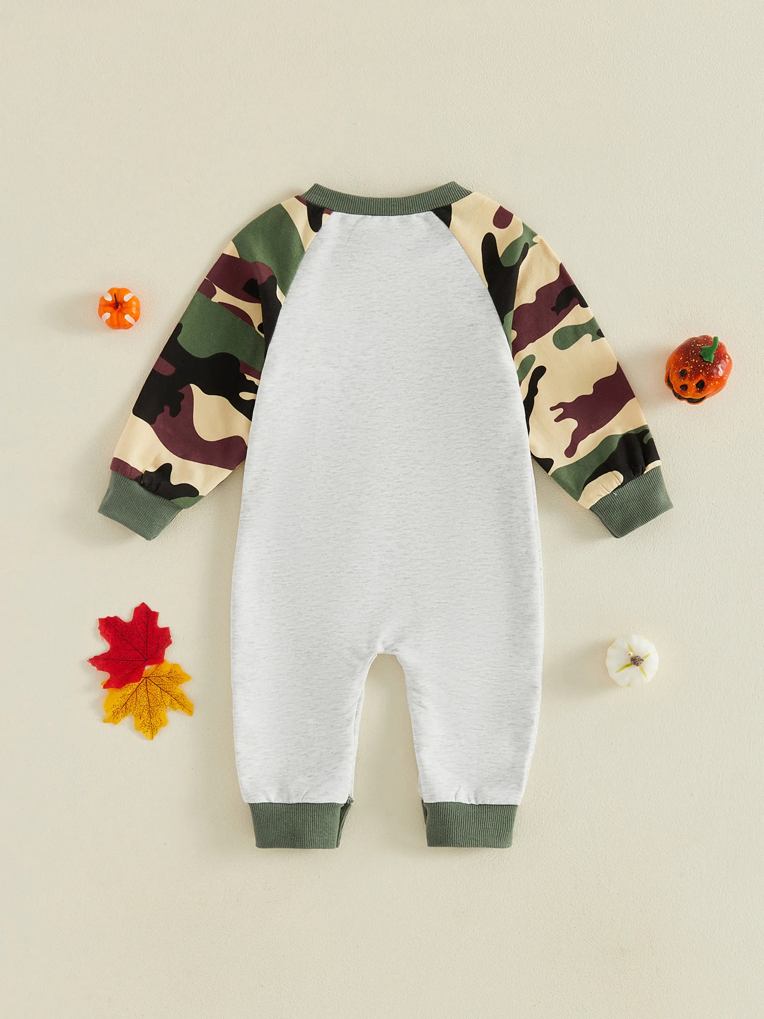 

Cute Toddler Boys Halloween Costume Spooky Pumpkin Print Long Sleeve Romper with Hooded Cape and Matching Socks