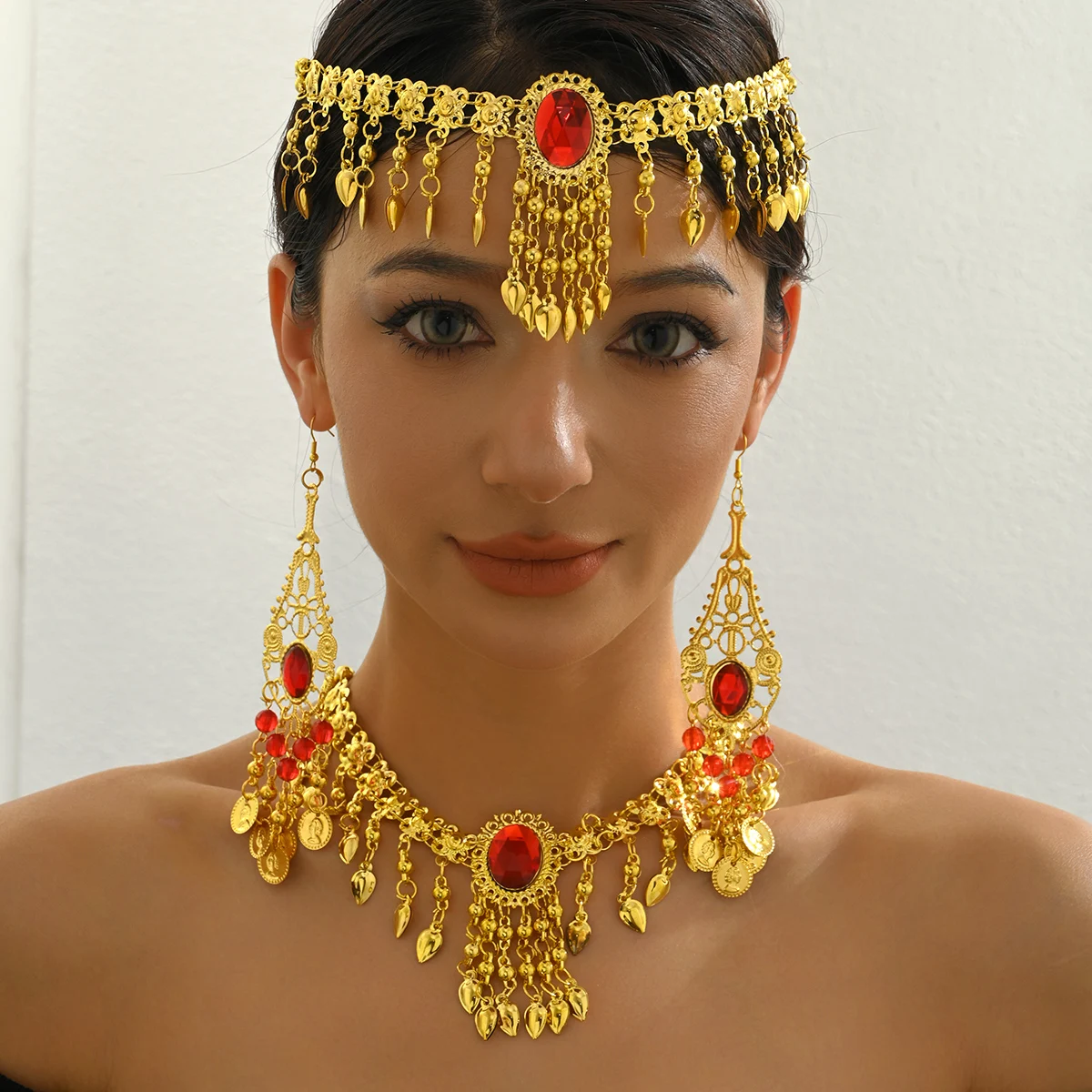 

Arabian Popular Imitation Golden Circular Inlaid Pendant Portrait Pattern Necklace Head Chain Earring Combination Jewelry Set