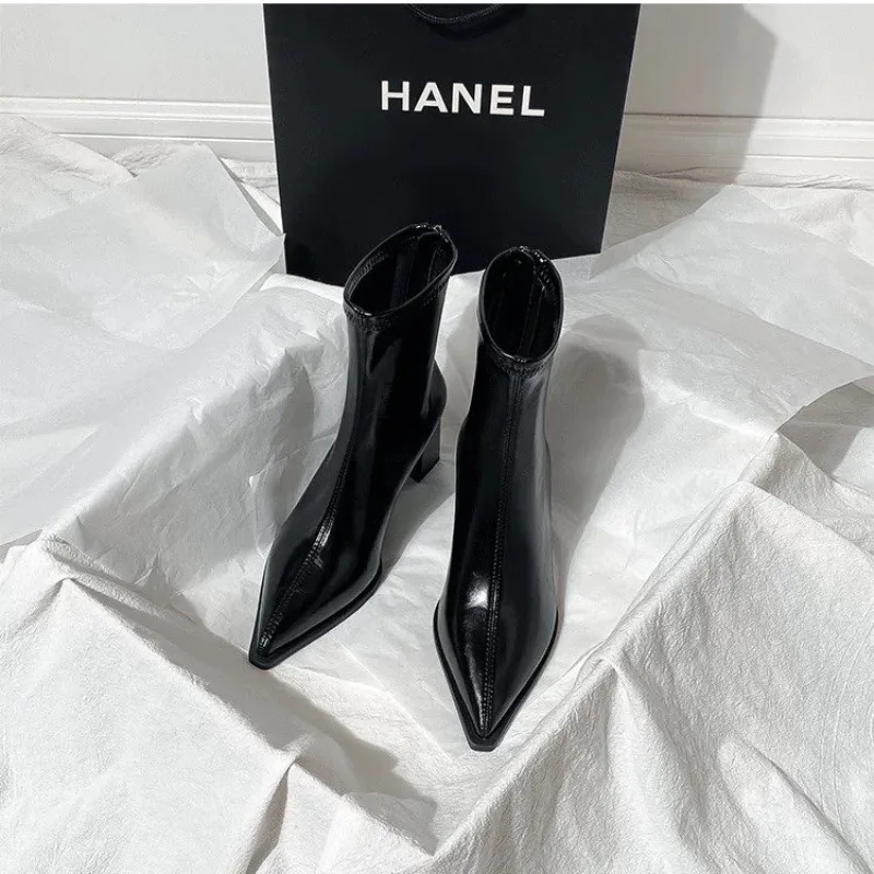 2026 New Women Pointed Toe Block Heel Ankle Boots Side Zipper Elegant Solid Color Fashion Autumn Winter Daily Ladies Booties
