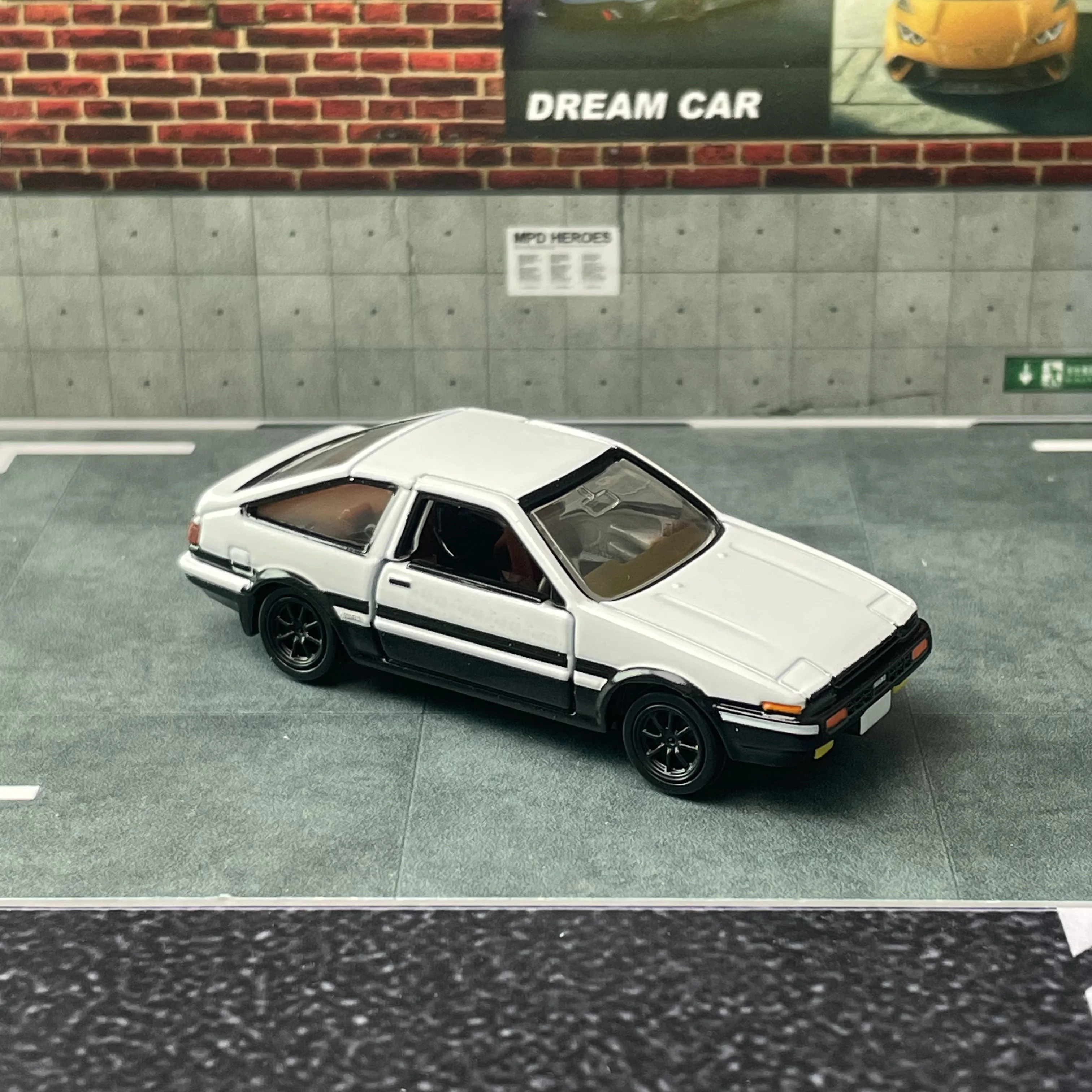 Vintage Collectible Model Cars - Tomica premium ilimitado 01 inicial d