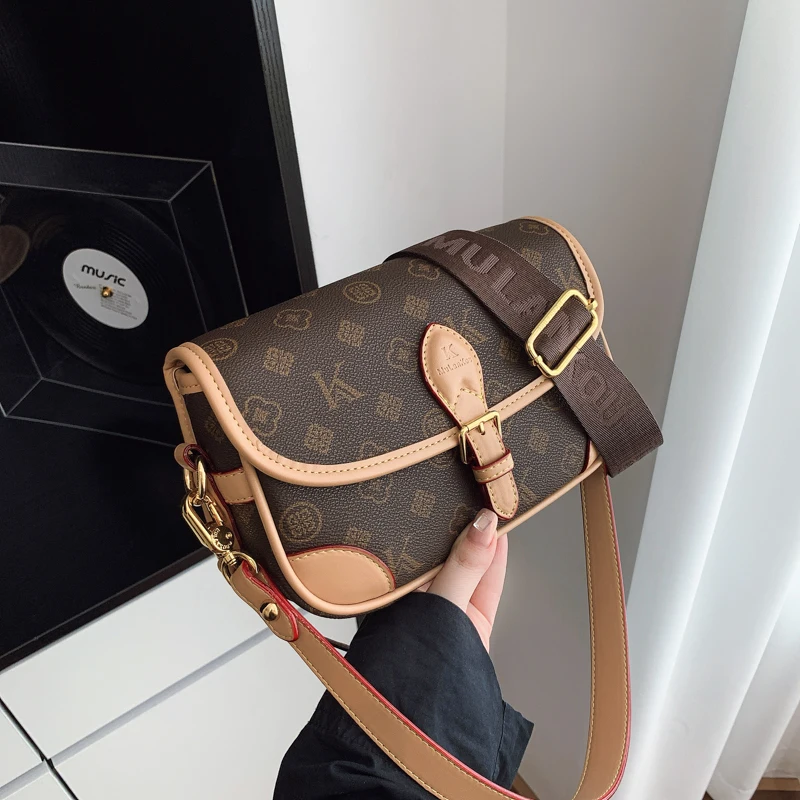 

Elegant Leather Crossbody Bag For Ladies Luxury Brand Famous Designer Women's Classic Fashionable Tote Bag