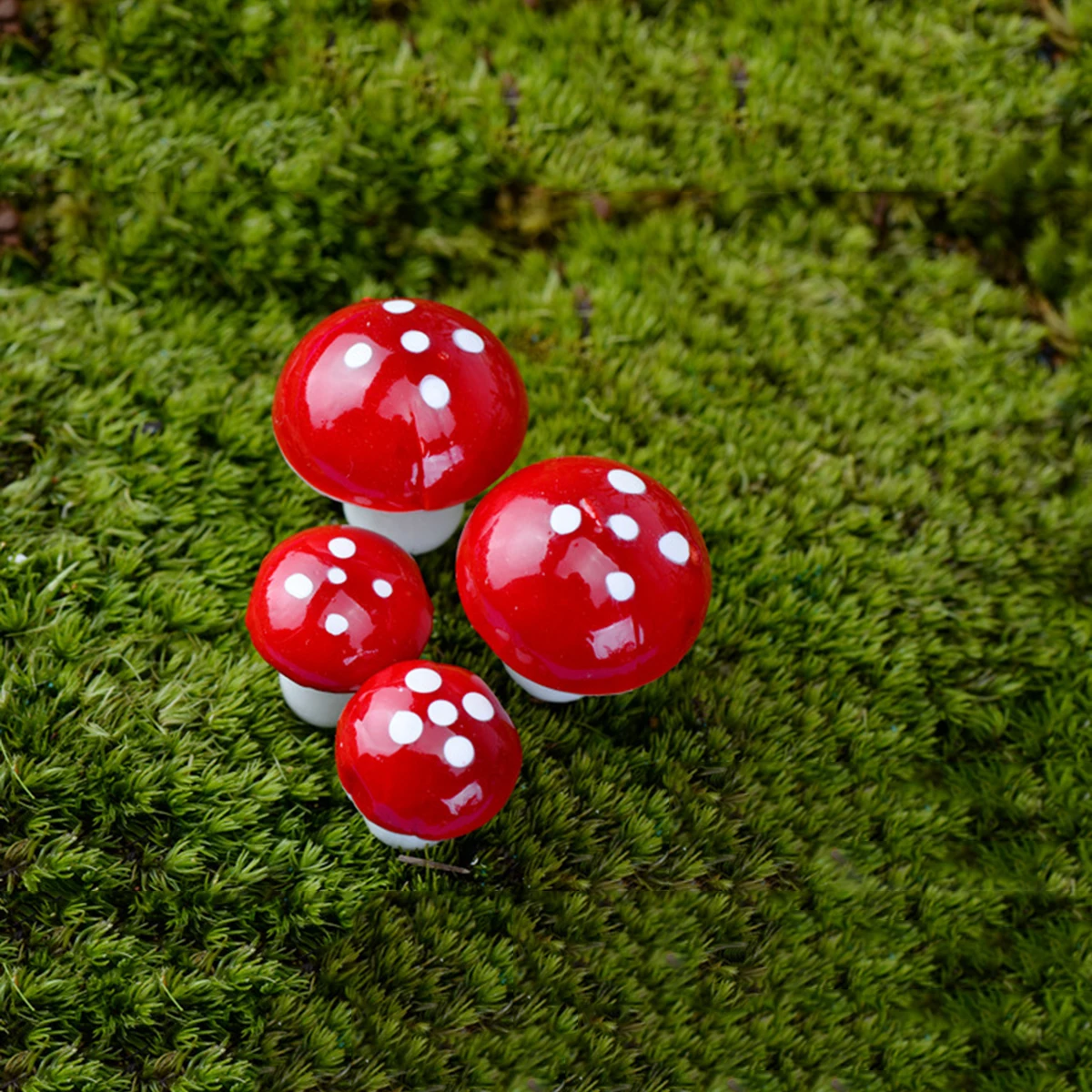 

20pcs Simulation Foam Mushroom Mini Mushrooms Decoration Set Resin Garden Statue Sculpture Terrarium for Kids
