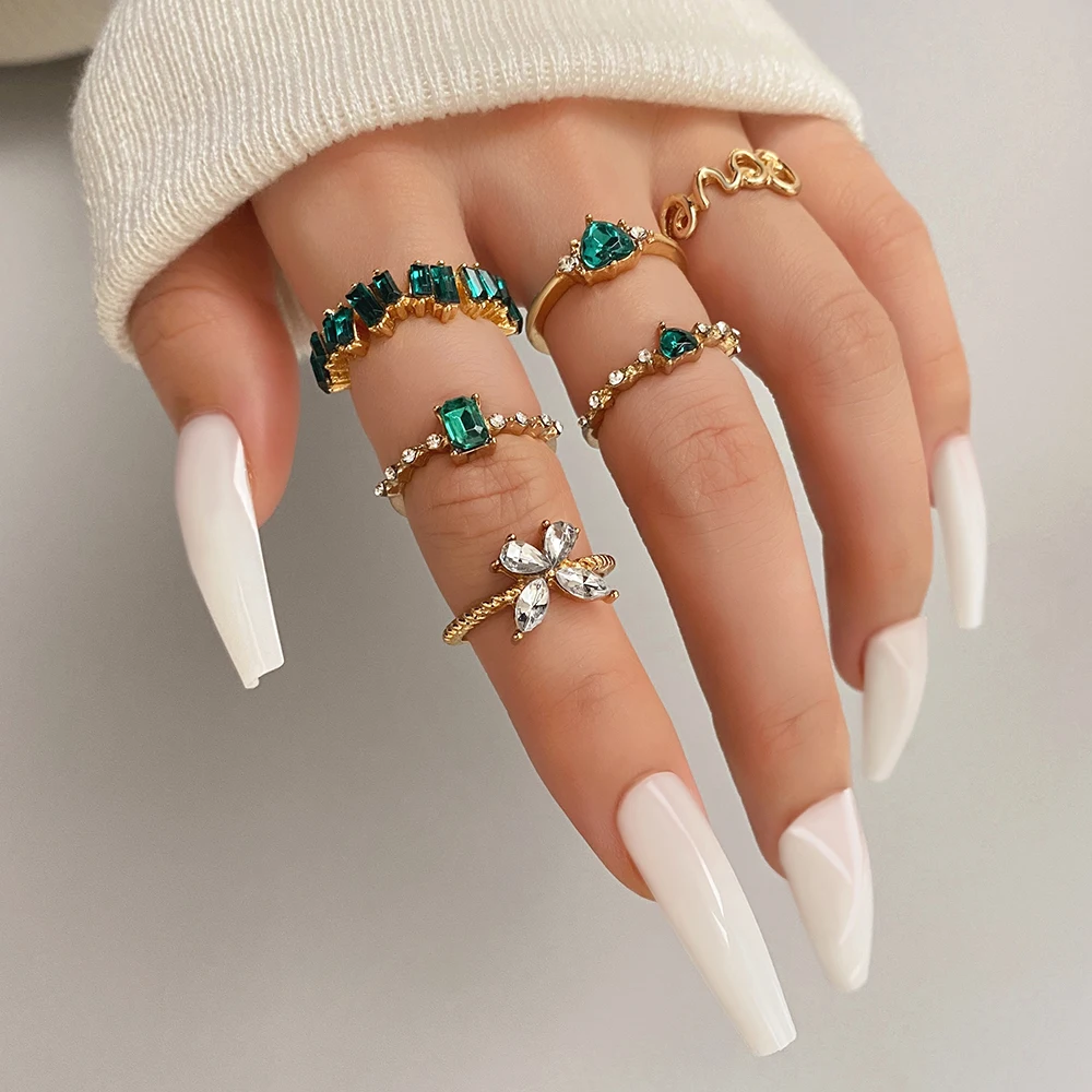 IPARAM Green Crystal Rings Set for Women Gold Color Heart  Butterfly LOVE Snake Vintage Finger Ring Fashion Jewelry Gift