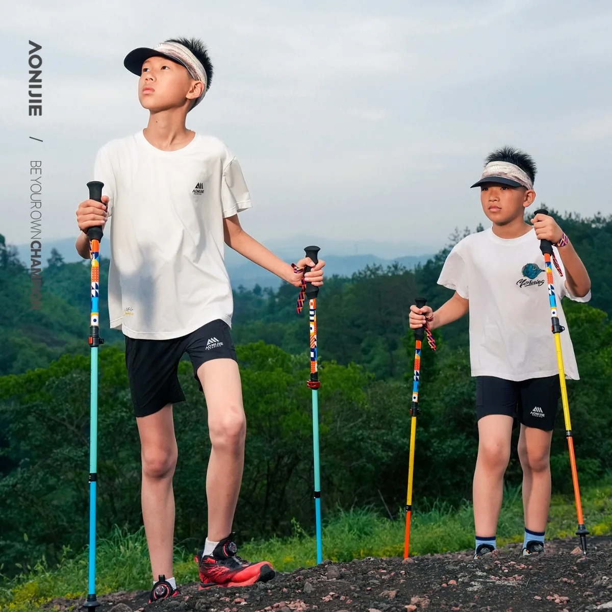 2PCS AONIJIE E4245 Kids' Ultra-Lightweight Adjustable Folding Aluminum Trekking Poles for Outdoor Hiking Climbing