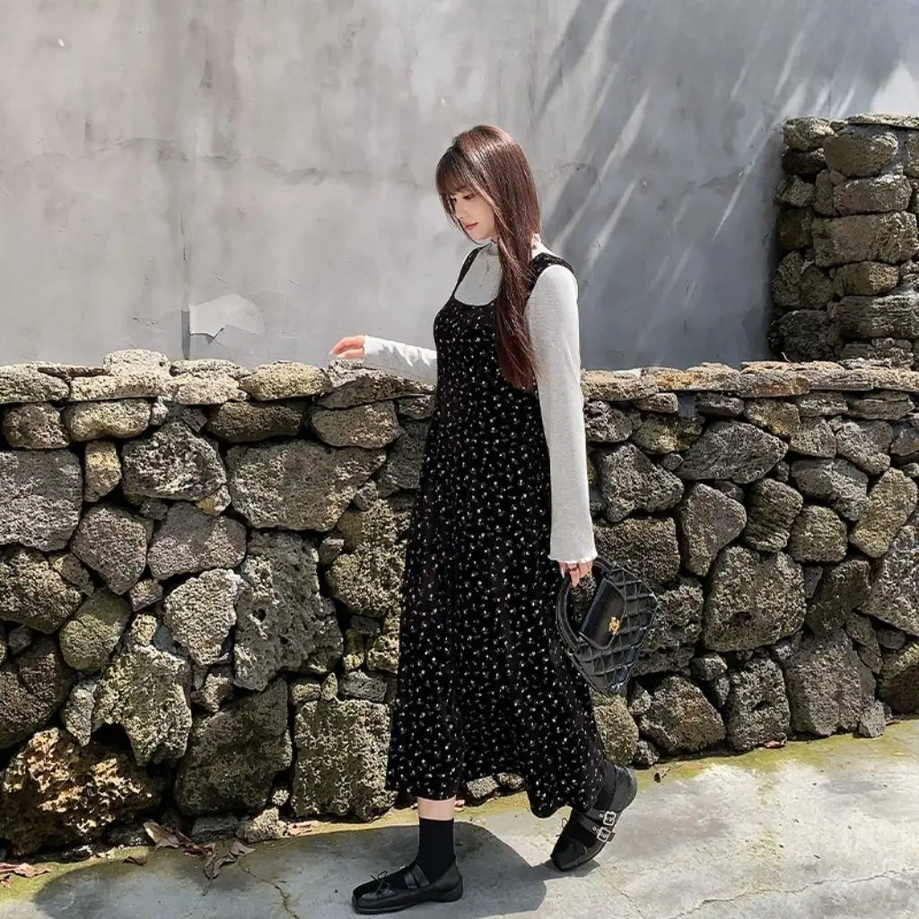 

Бархатное платье больших размеров во французском стиле ретро с цветочным принтом. Элегантная юбка средней длины и искусственный дизайн из двух частей для женщин.