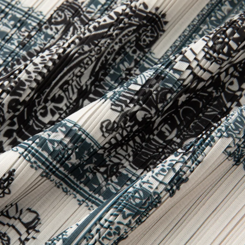 مياكي أضعاف 2025 الربيع/الصيف نصف تنورة نمط العرقية فستان أضعاف تنورة كبيرة الحجم تظهر رقيقة نصف تنورة الرجعية مائة أضعاف