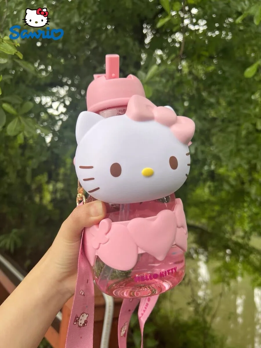 

Sanrio Kuromi Melody Anime Figure Peripheral Water Cup Tritan Large Capacity Student Kettle With Straw Cartoon Children'S Gift