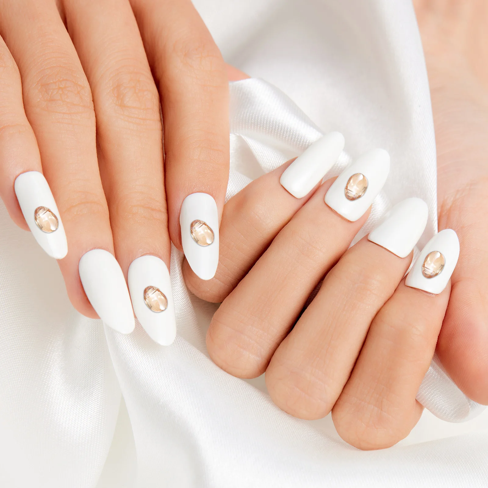 100 stücke Kristall Strass Nail art Diamanten 3D Glänzende Maniküre Dekoration Diy Patch Nagel Dekor Für Frauen Künstler Maniküre