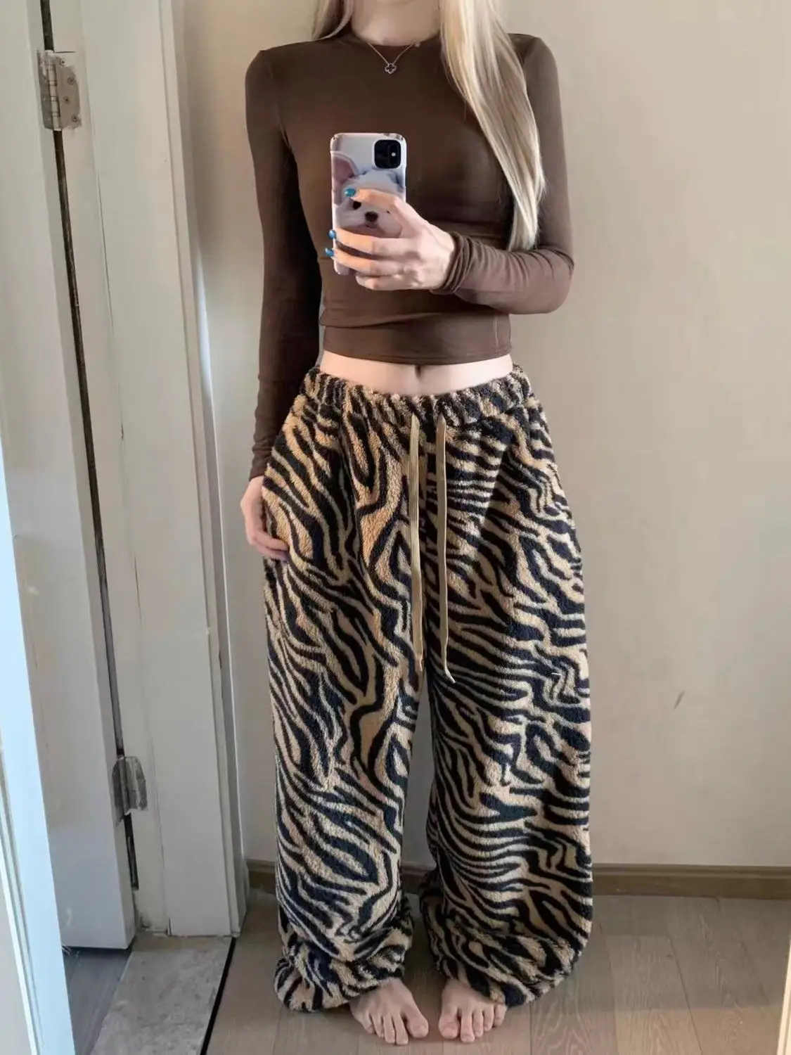 Caramel Tiger Print Retro Casual Pants Women Winter Pear Shape Lazy Style Double Sided Fleece Thick Warmth Sports Wide Leg Lo...