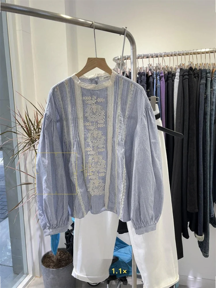 Retro koreańska bluzka patchworkowa w stylu lantern, stójka, koronkowe zdobienia, słodka, uniwersalna, na każdą porę roku, luźny krój.