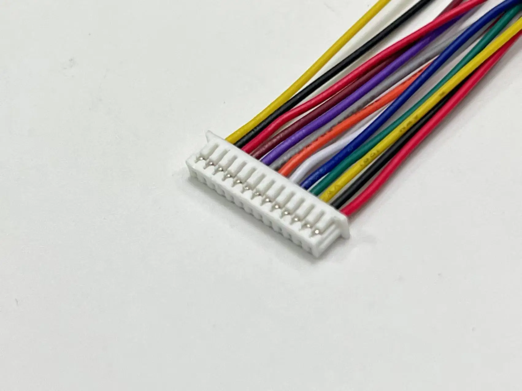

510211300 ЖГУТ ДЛЯ ПРОВОДОВ, СЕРЬЕ MOLEX PICO BLADE, КНОПКА 1,25 ММ, 51021-1300, КАБЕЛЬ 13P, готовая к использованию, быстрая доставка