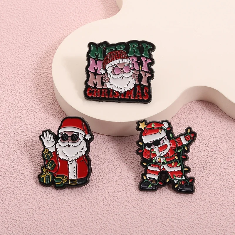 Christmas Santa Gingerbread Man Enamel Pins Cartoon Bow Strawberry Cowgirl Boot Brooches Festive Lapel Badge Jewelry Gifts