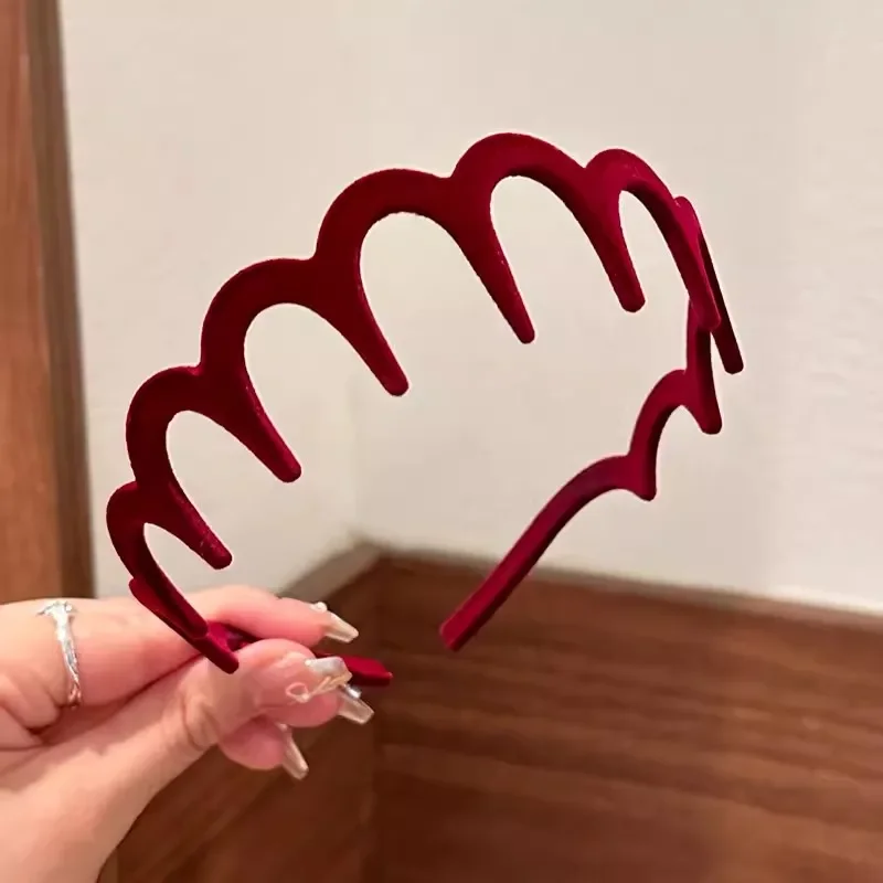 Beflockung Kunststoff Zähne Stirnbänder Mode gewelltes Stirnband mit Kämmen rutsch feste Samt Haar bänder für Frauen Mädchen Haarschmuck – Detail 7