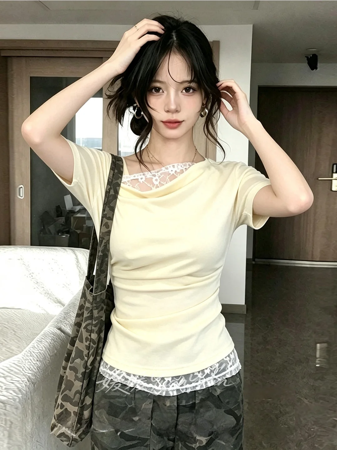 Yellow Lace Splice One Shoulder Short Sleeve T-Shirt Pure Desire Sexy Girl Summer Cool Feeling Thin Model Polyester Fabric